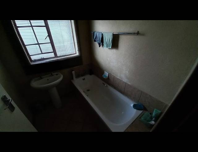 2 BEDROOM HOUSE FOR SALE IN LOTUS GARDENS